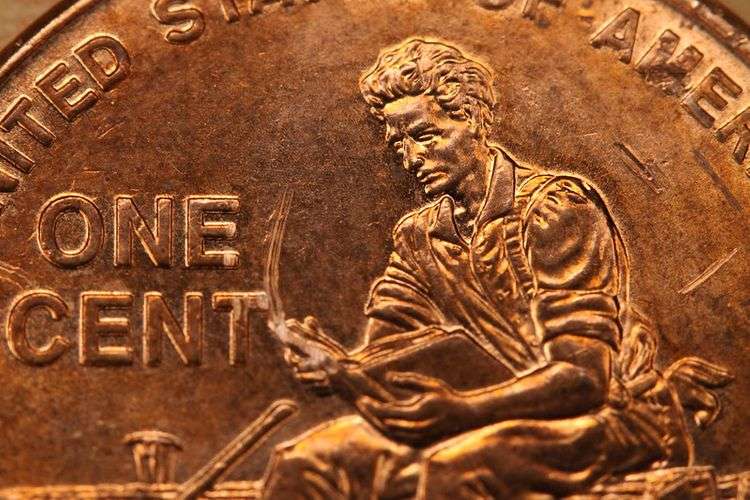 The 2009 Formative Years Lincoln penny was the third commemorative coin in a series of four honoring the 200th anniversary of Lincoln's birth. 