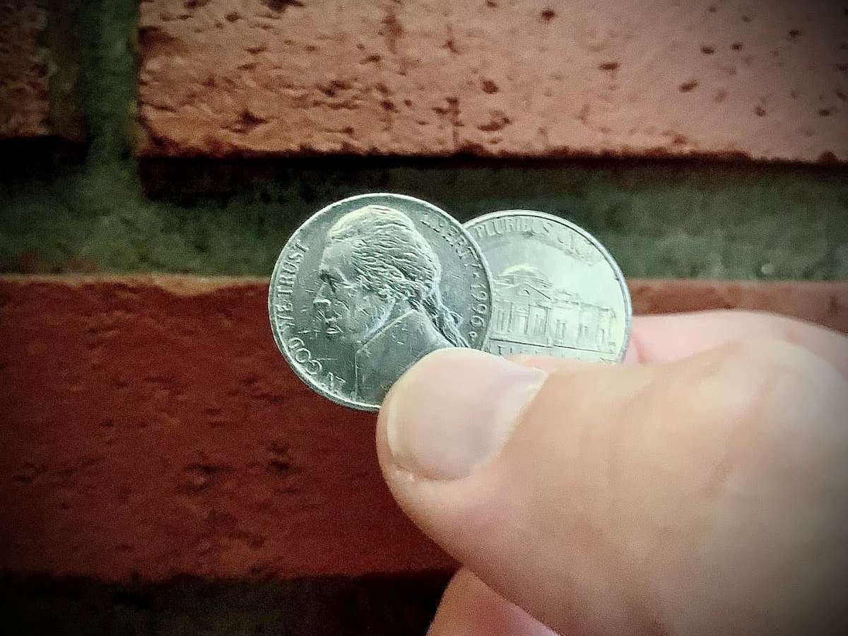 Some 1996 nickels have sold for more than $300. Here's how to find the value of your 1996 nickel today. 
