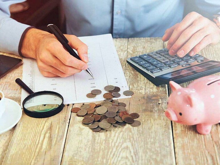 For nearly two decades I've served as this site's moderator and resident coin expert, answering questions from readers. Everybody wants to know, "What are my coins worth?" So here it is... a handy guide to help you find the value of your U.S. coins! 
